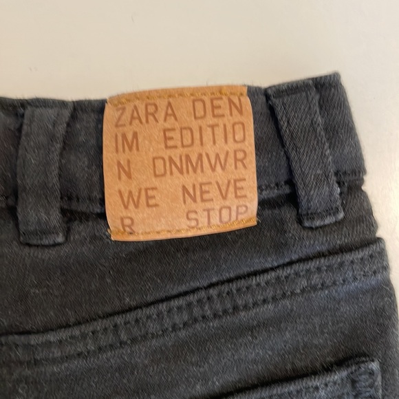 Zara - Black Denim Shorts - 9-12M - Picture 3 of 3